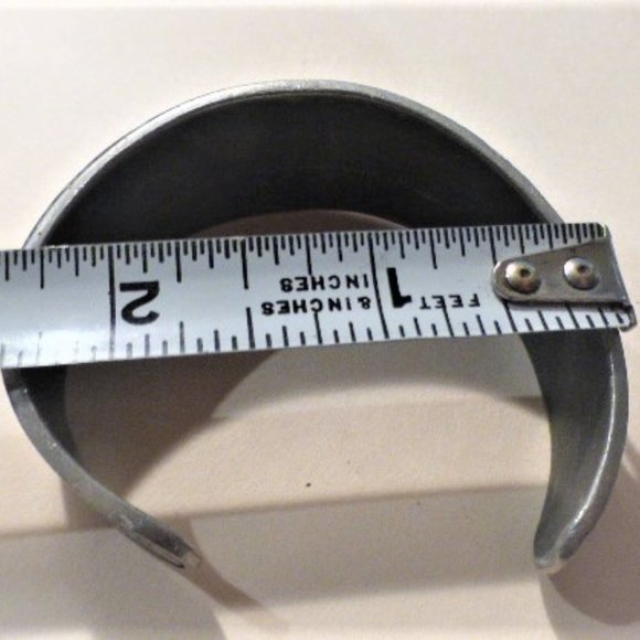 Signed Zik-Zok Pewter BRACELET Celtic Cuff Handmade Bracelet Hand Painted - Picture 4 of 8